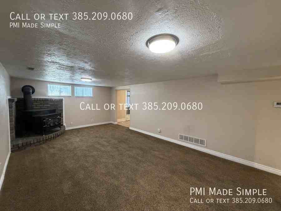 1924 S Columbia Ln - Photo 7 of 24