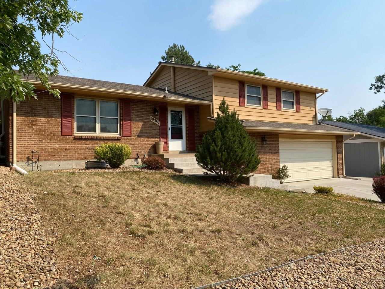 19387 E Eastman Pl - Photo 2 of 39