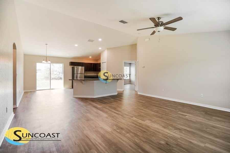 140 Pine Trce - Photo 4 of 16