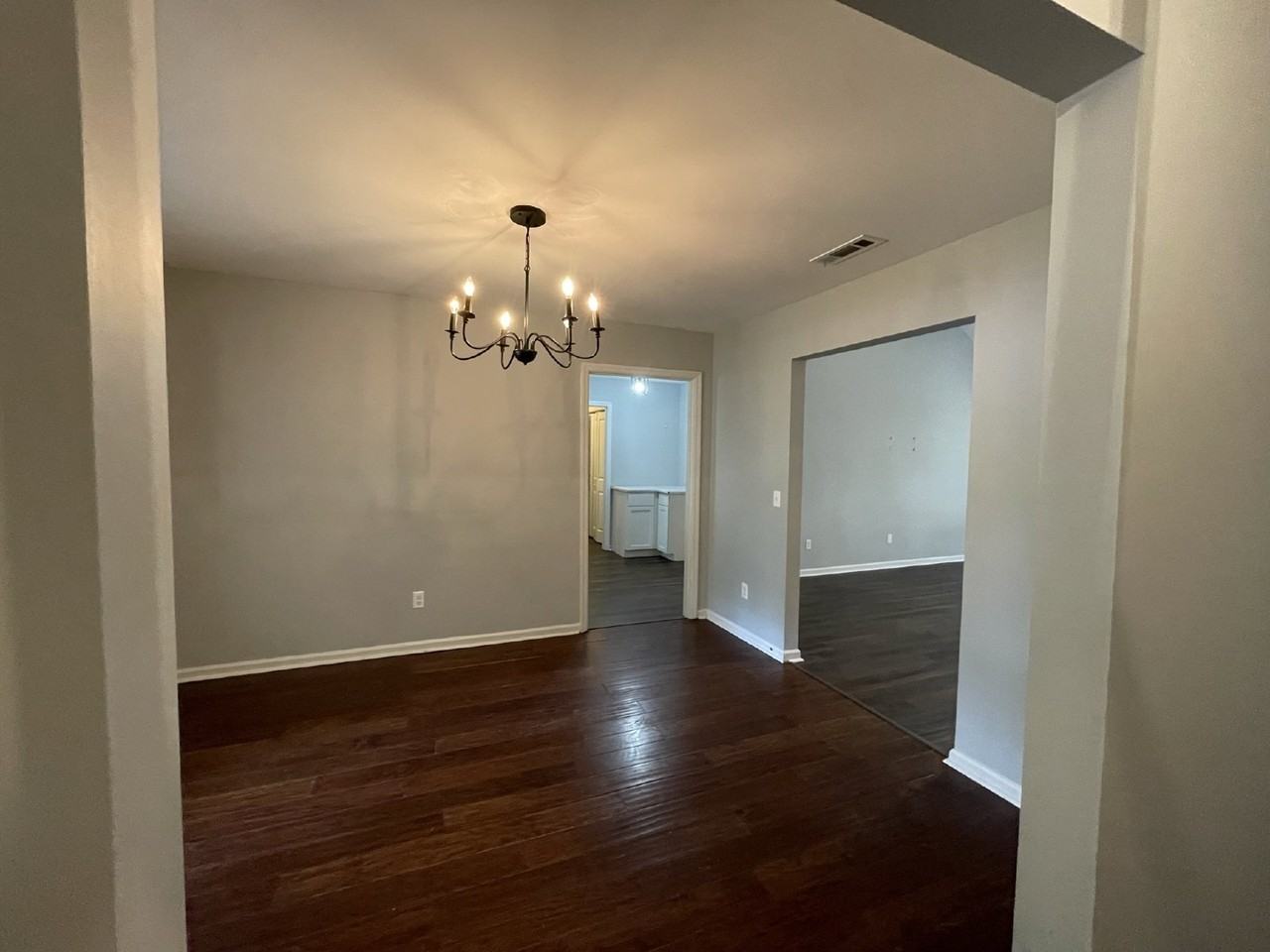 512 Creek View Dr - Photo 3 of 15