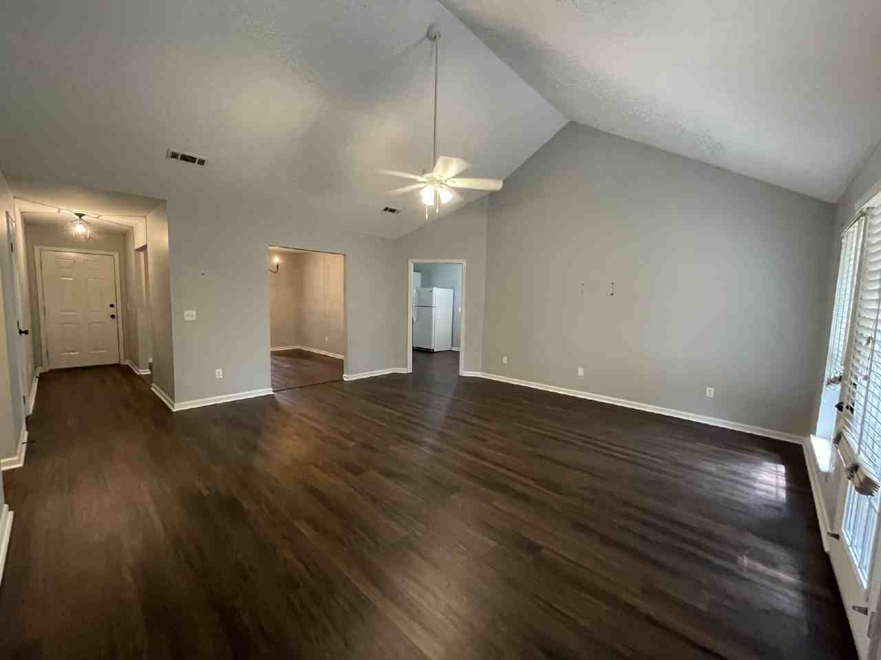 512 Creek View Dr - Photo 4 of 15
