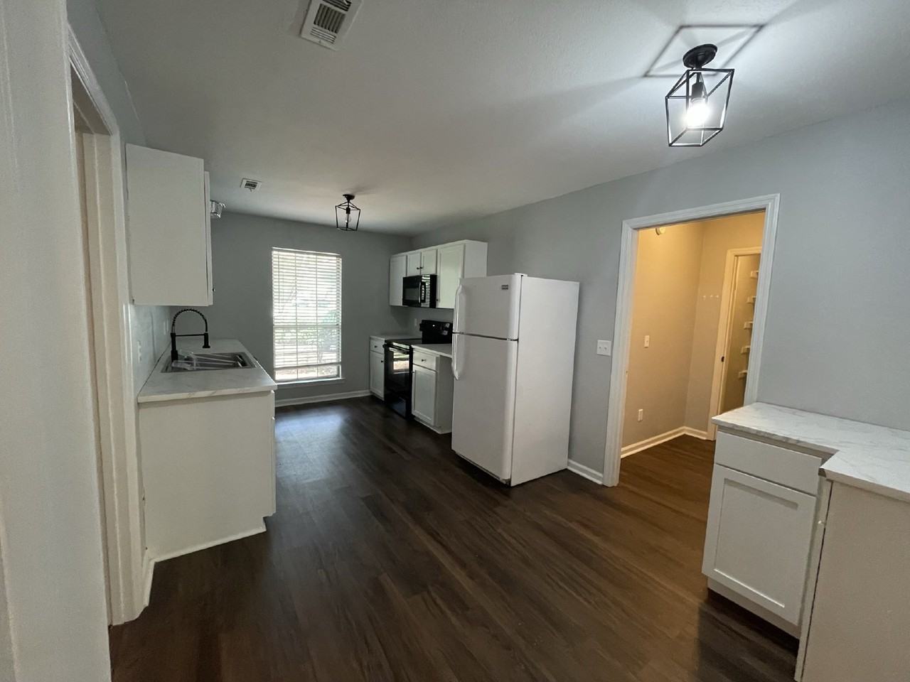 512 Creek View Dr - Photo 5 of 15
