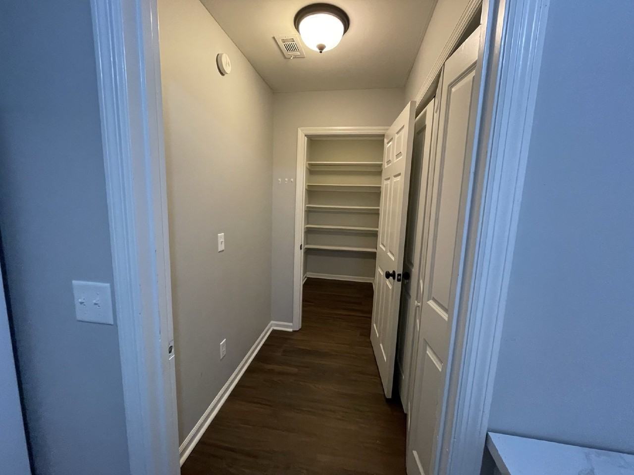 512 Creek View Dr - Photo 7 of 15
