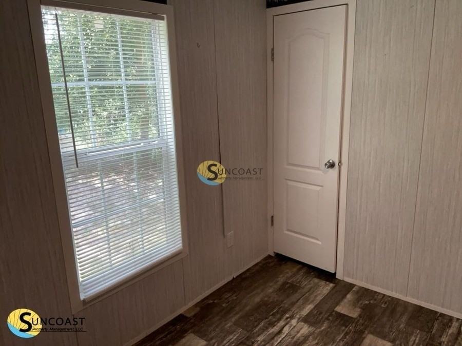 14209 Lyle Rd - Photo 2 of 18