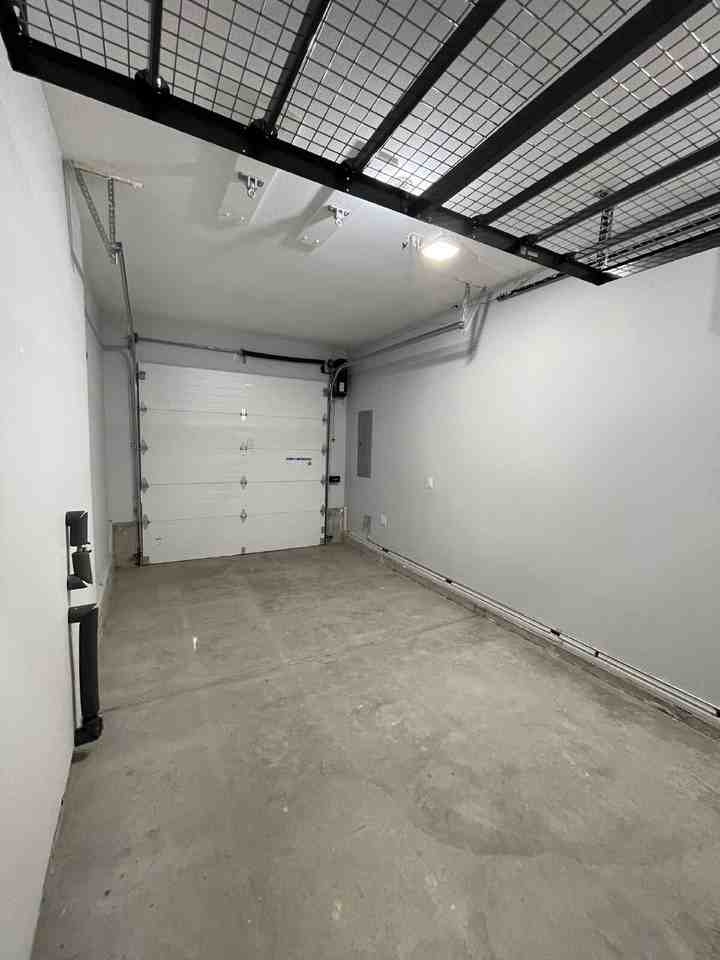 8814 N Curtis Ave - Photo 4 of 21