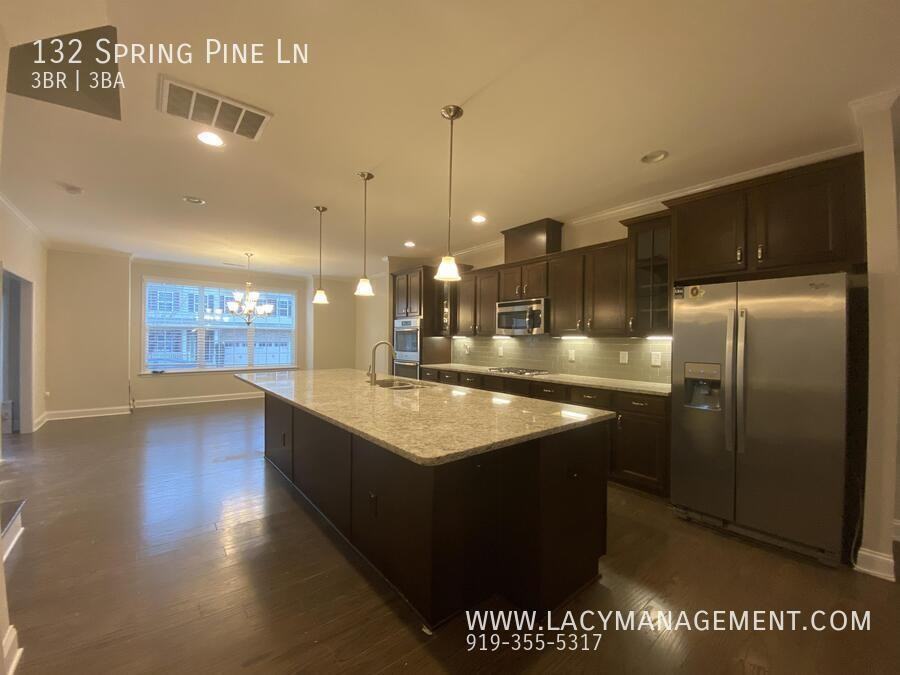 132 Spring Pine Ln - Photo 5 of 34