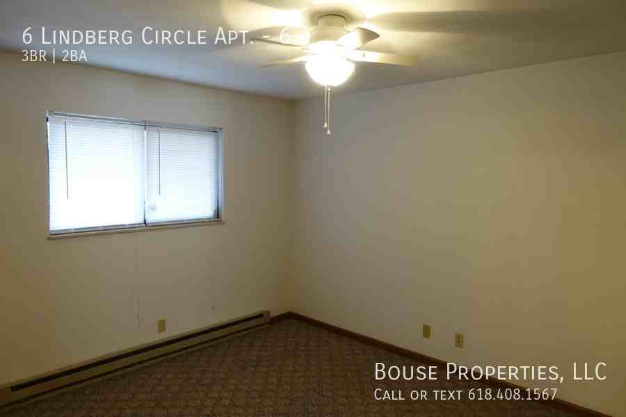 6 Lindbergh Cir #6 - Photo 2 of 5