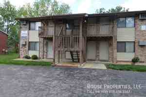 featured image of 2122 E Belle Ave #B