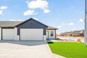 featured image of 7051 40th St