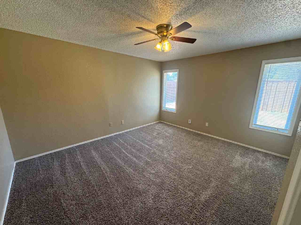 6806 4th Street-B - Photo 6 of 9