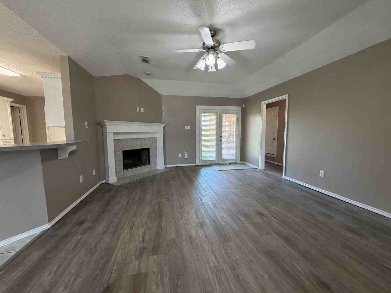 6510 9th St - Photo 2 of 14