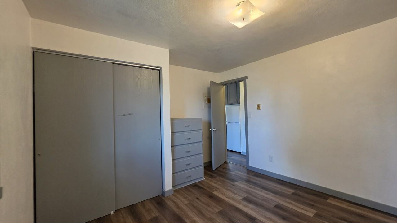 2400 N Bay St Apt 7 - Photo 4 of 6