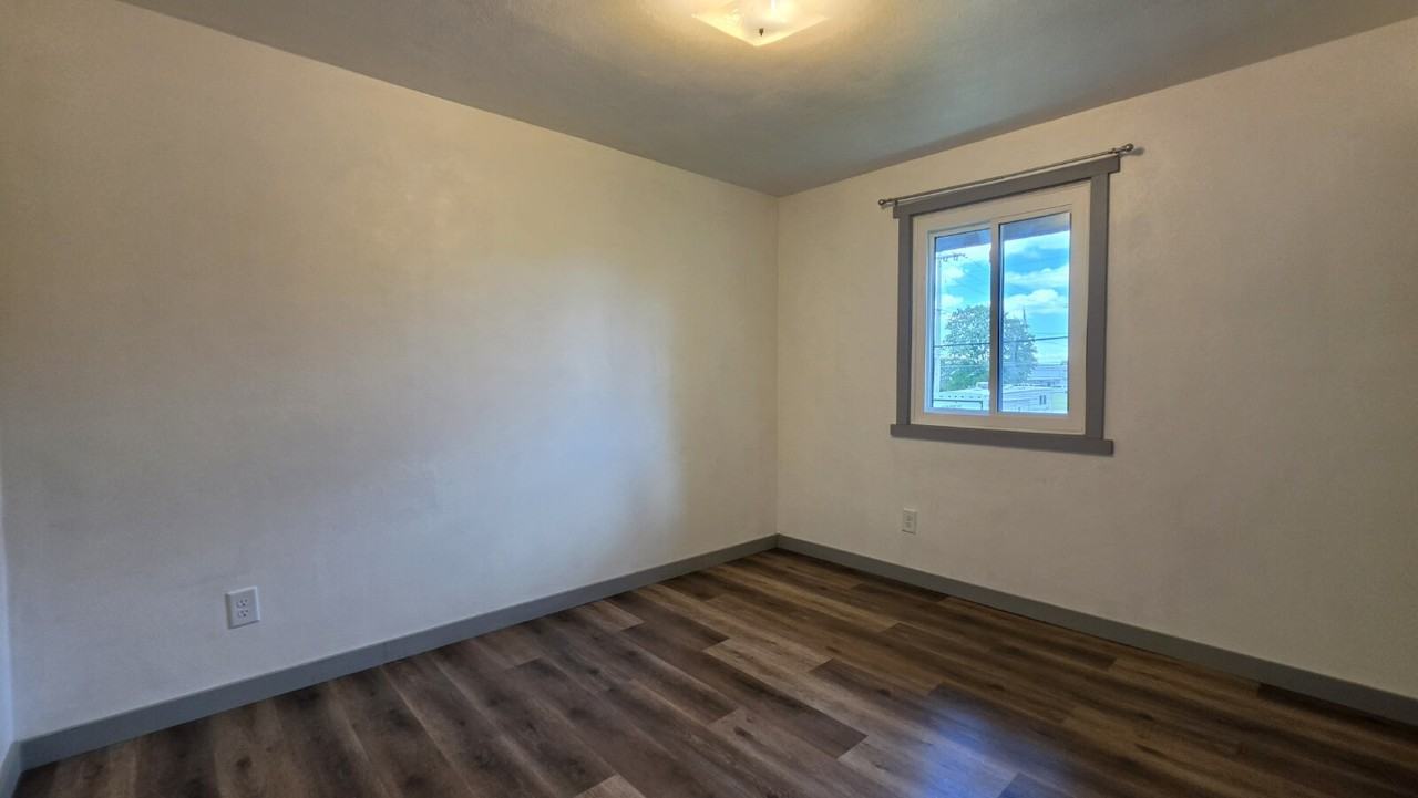 2400 N Bay St Apt 7 - Photo 5 of 6
