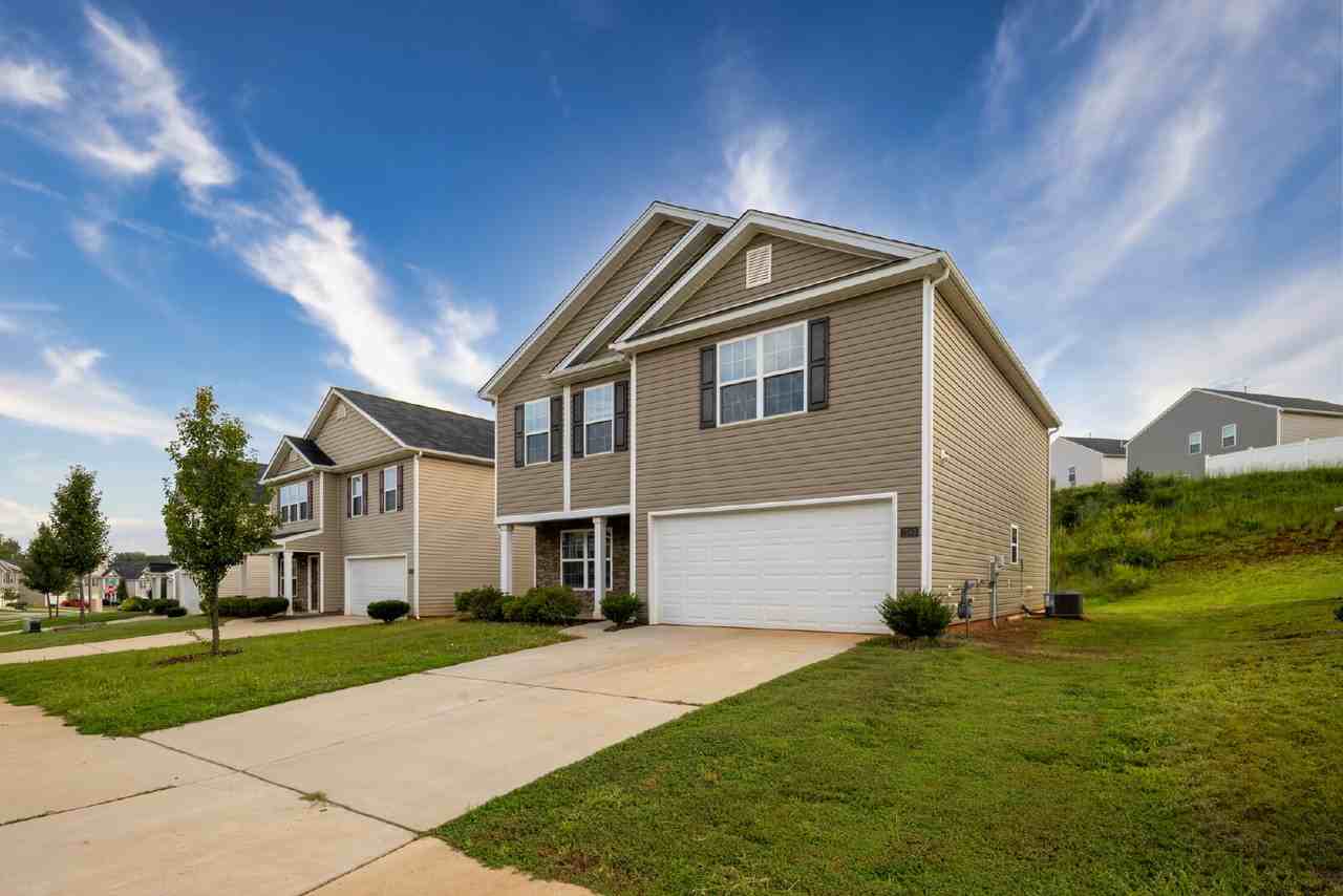 1243 Aurora Glen Dr - Photo 5 of 32