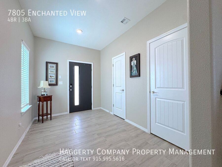 7805 Enchanted View Dr - Photo 4 of 42