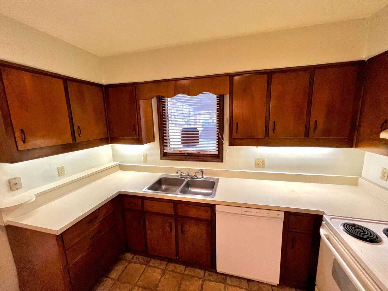 2321 Merrigan Pl - Photo 5 of 23