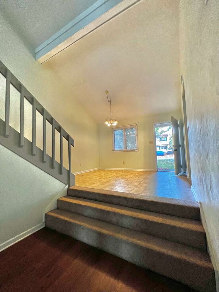 2321 Merrigan Pl - Photo 6 of 23