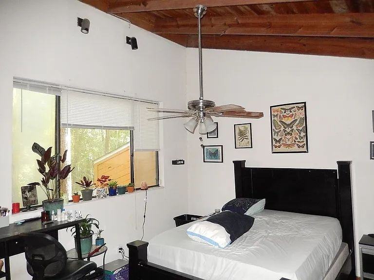 2475 Rumba Ct - Photo 2 of 8