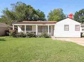featured image of 849 Lexington Rd