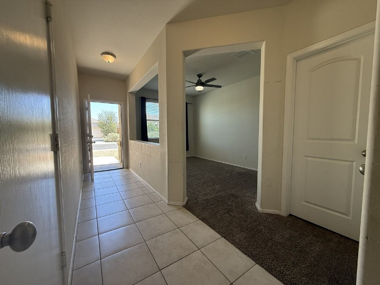 30187 W Avalon Dr - Photo 4 of 37