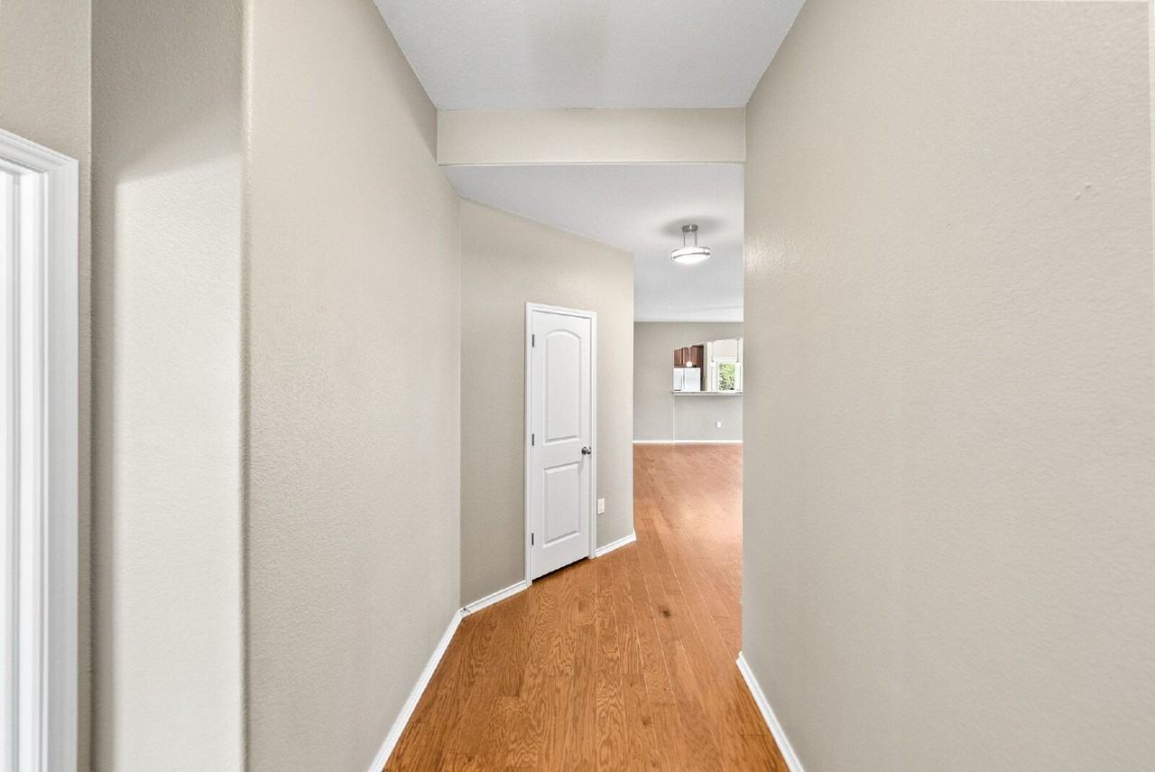 6097 Heron Dr - Photo 3 of 50