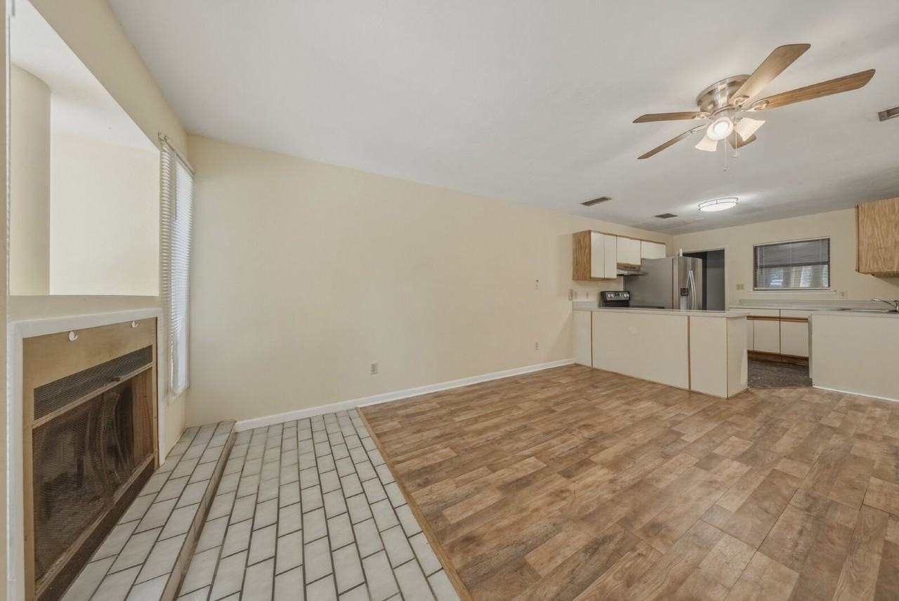 512 Mckeithan St Apt 3 - Photo 2 of 28