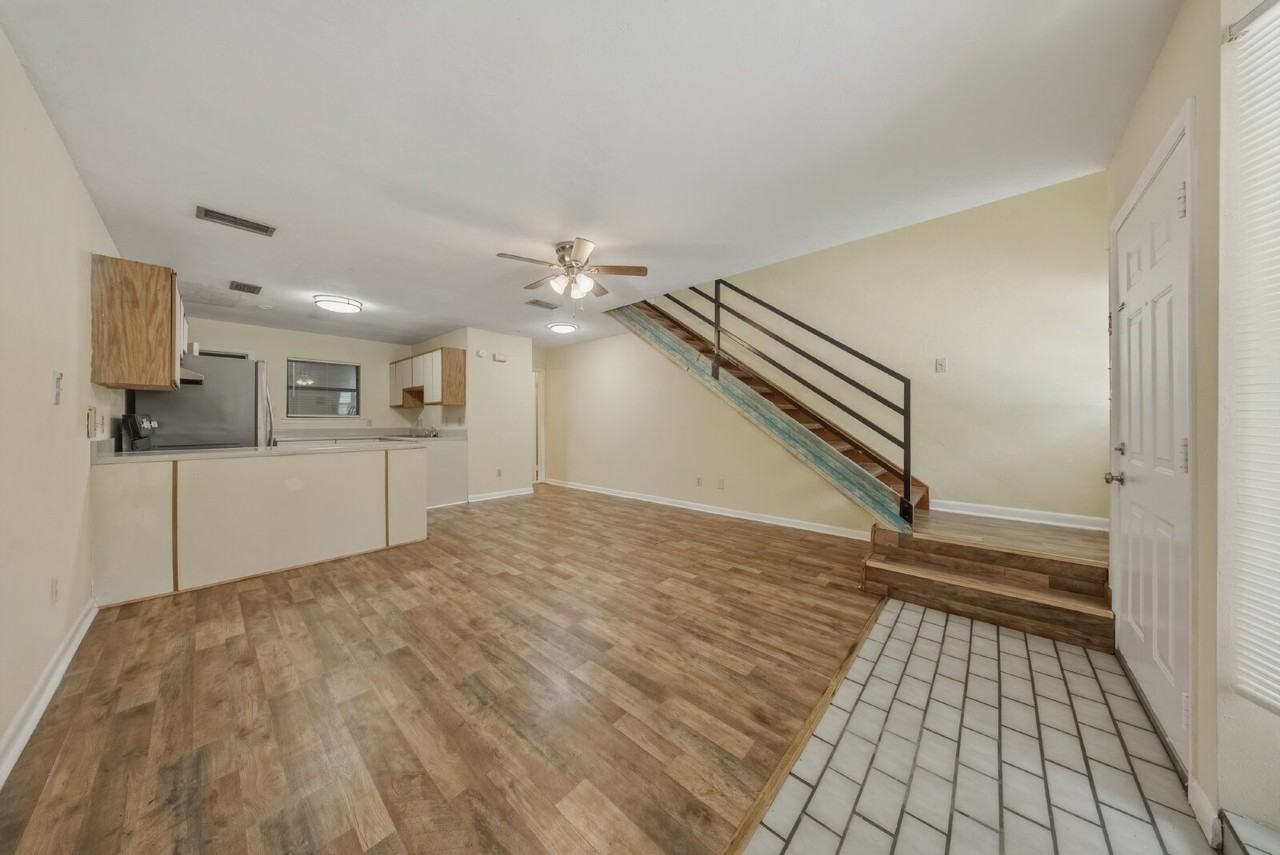 512 Mckeithan St Apt 3 - Photo 4 of 28