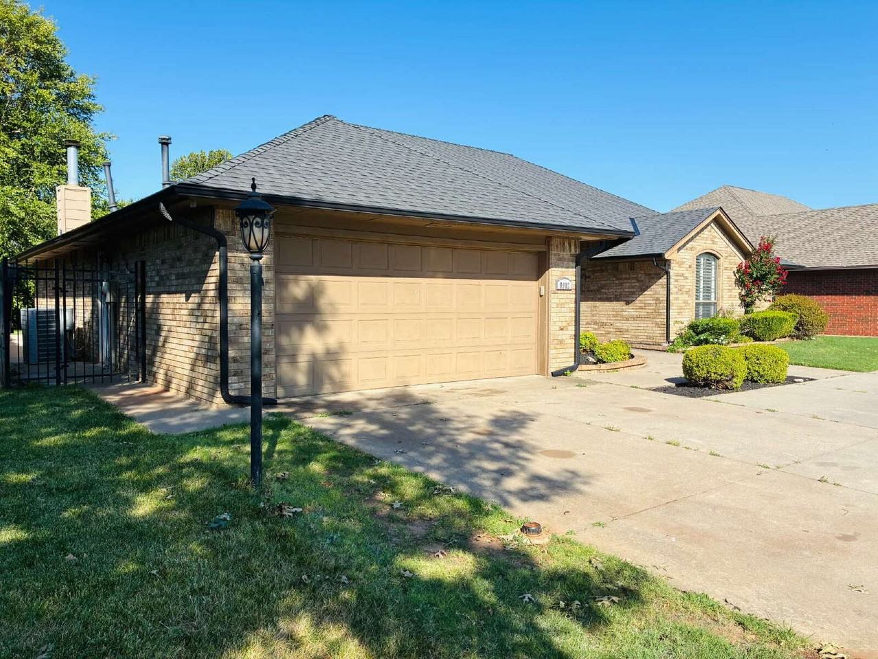 9912 Birkenhead Ct - Photo 2 of 35