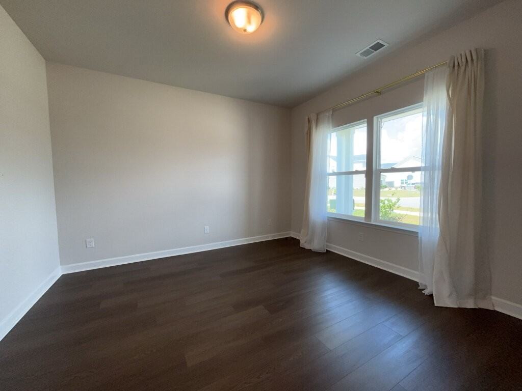 445 Navona Dr - Photo 4 of 39