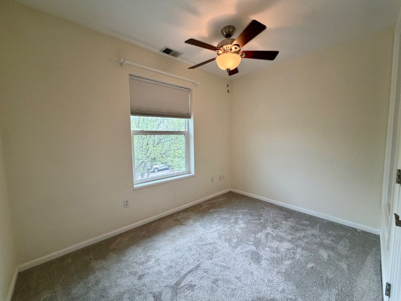 1917 E 21st Ave - Photo 7 of 10