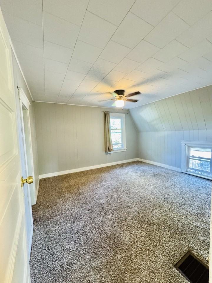108 W Pine St - Photo 7 of 10