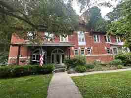 featured image of 12 Poplar St #5