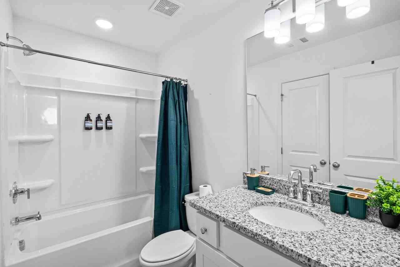 668 Providence Pl Sw #NA - Photo 3 of 17