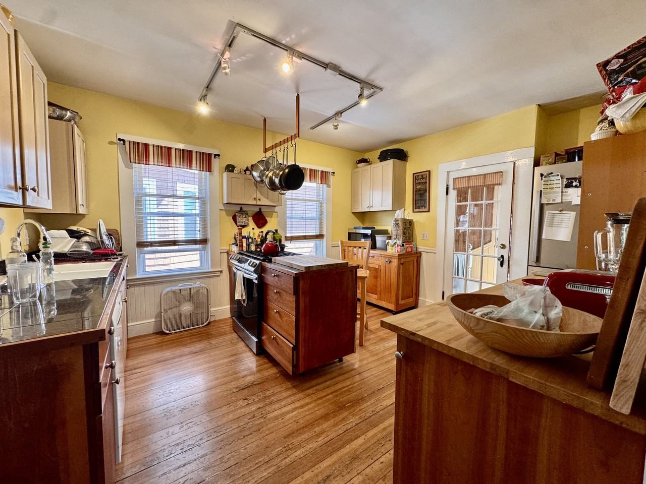88 Yorktown St #2 - Photo 4 of 17
