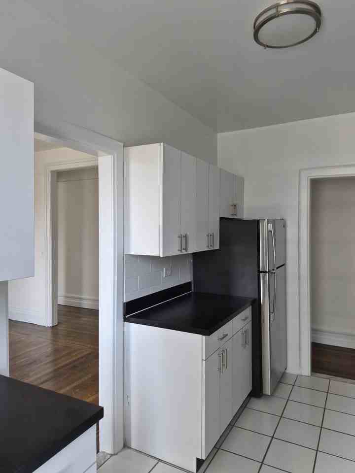 Upper Eastside #15 - Photo 3 of 17