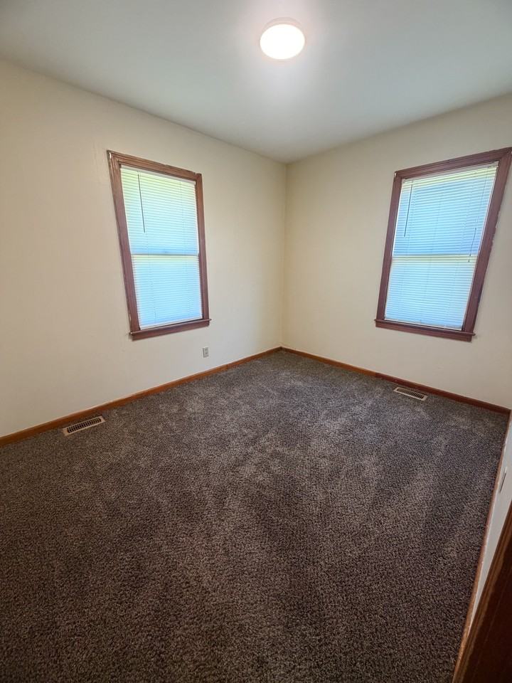 413 S Delaware Ave #NA - Photo 5 of 8
