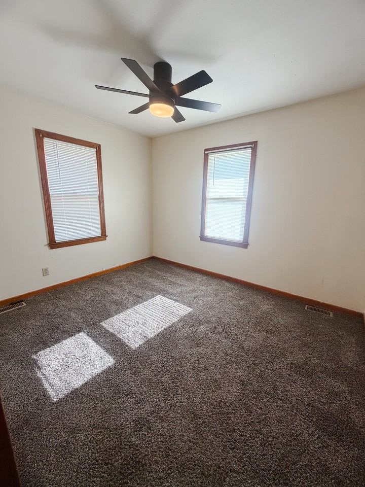 413 S Delaware Ave #NA - Photo 6 of 8