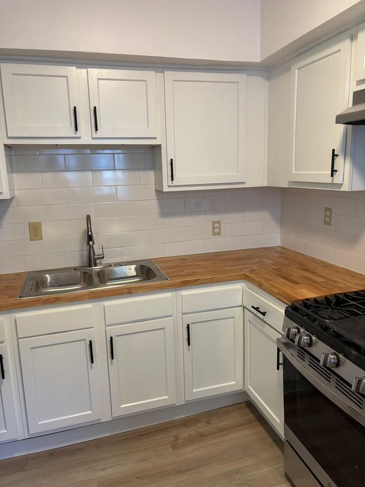 3153 W 112th St #3153 - Photo 5 of 11