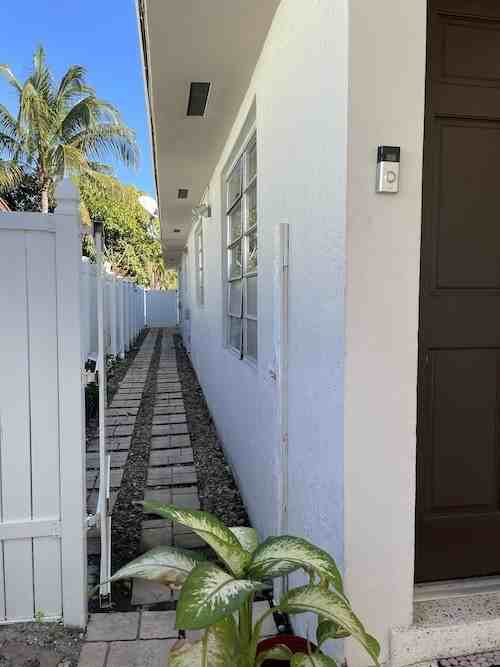 Sw 37th Ct #2 - Photo 7 of 10
