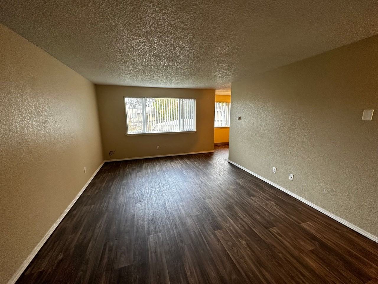 Ridgecreek Manor Apartments - Photo 6 of 11