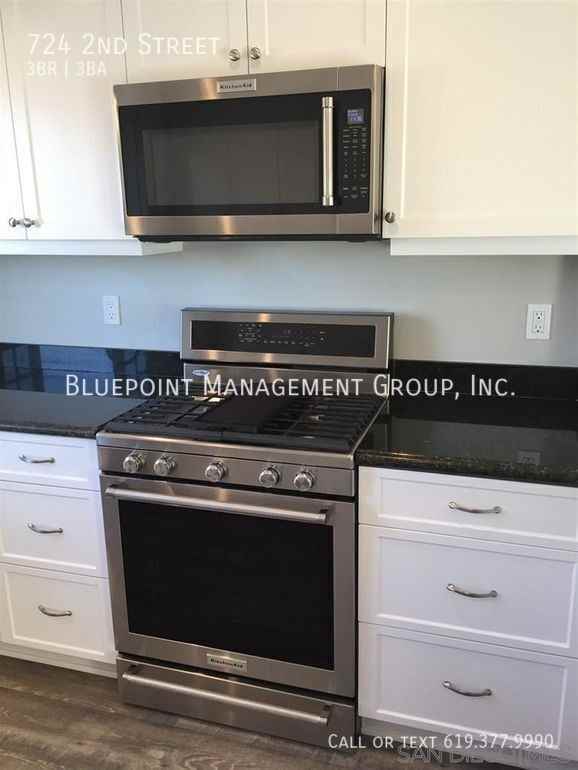 724 2nd St - Photo 7 of 24