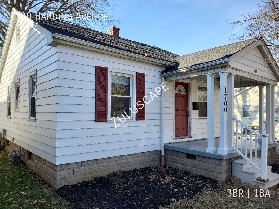 1700 Harding Ave - Photo 4 of 18