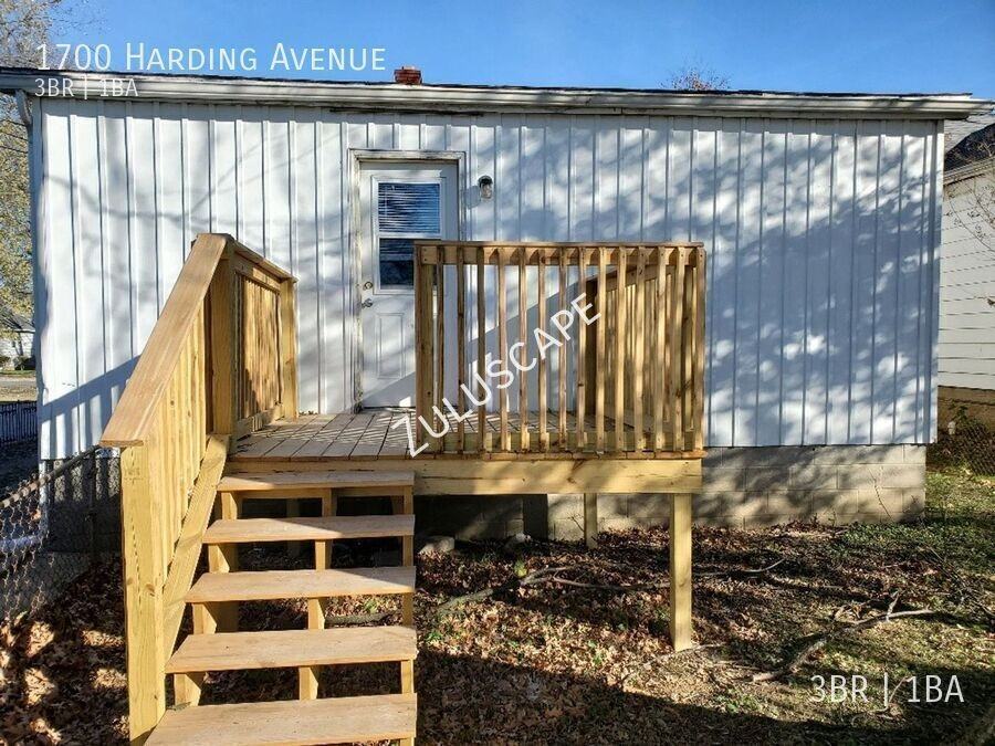 1700 Harding Ave - Photo 5 of 18