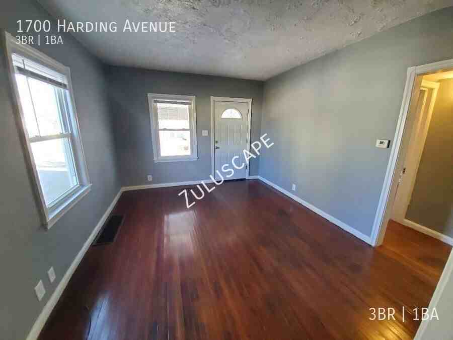 1700 Harding Ave - Photo 7 of 18