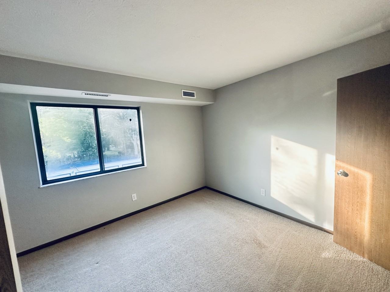 1640 Cedarwood Dr #331 - Photo 3 of 15