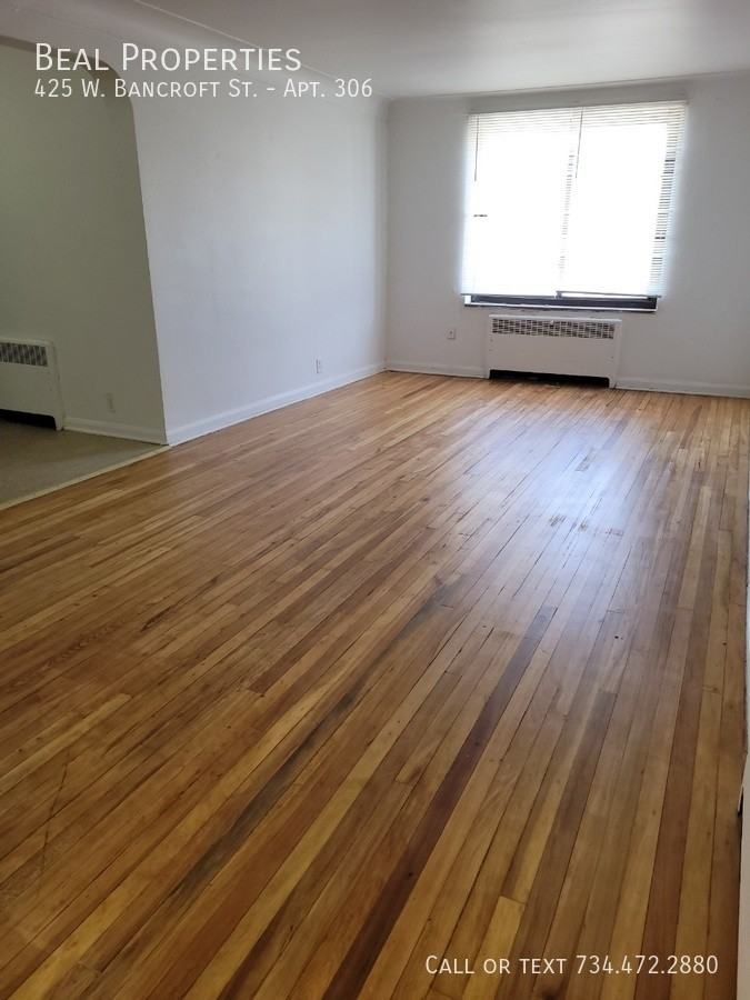 425 W Bancroft St #306 - Photo 2 of 8