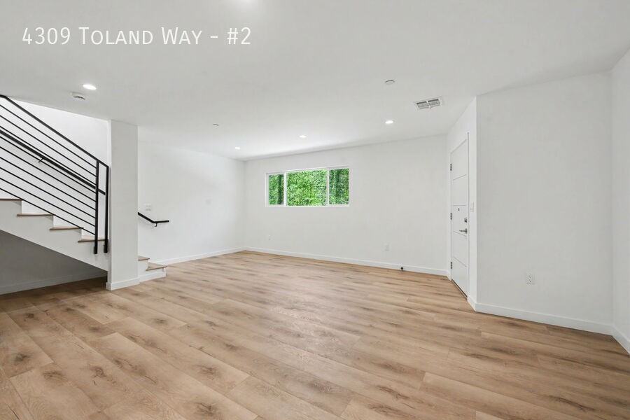 4309 Toland Way #2 - Photo 4 of 14