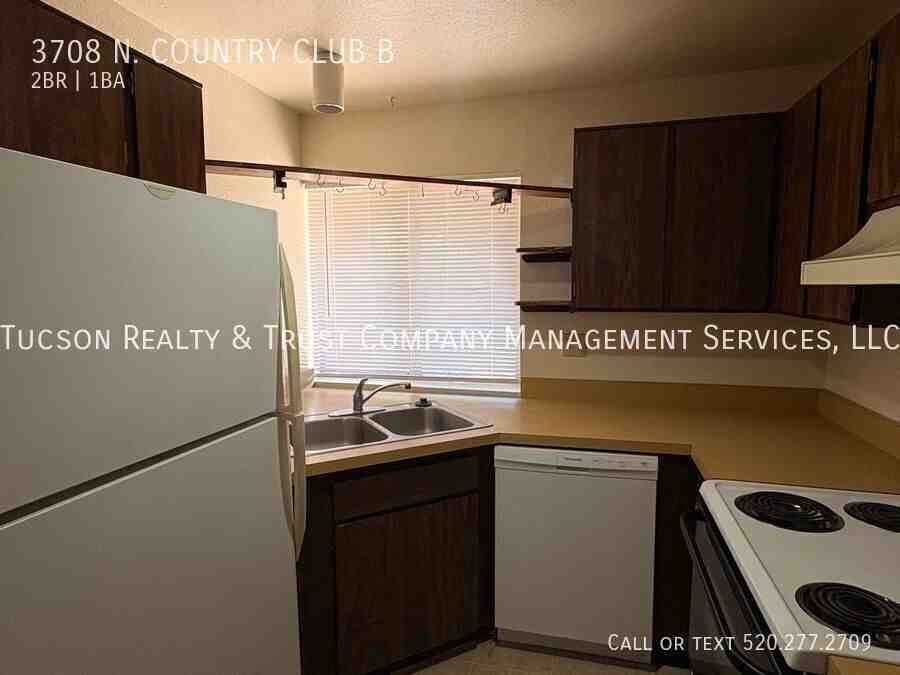 3708 N Country Club Rd - Photo 2 of 8