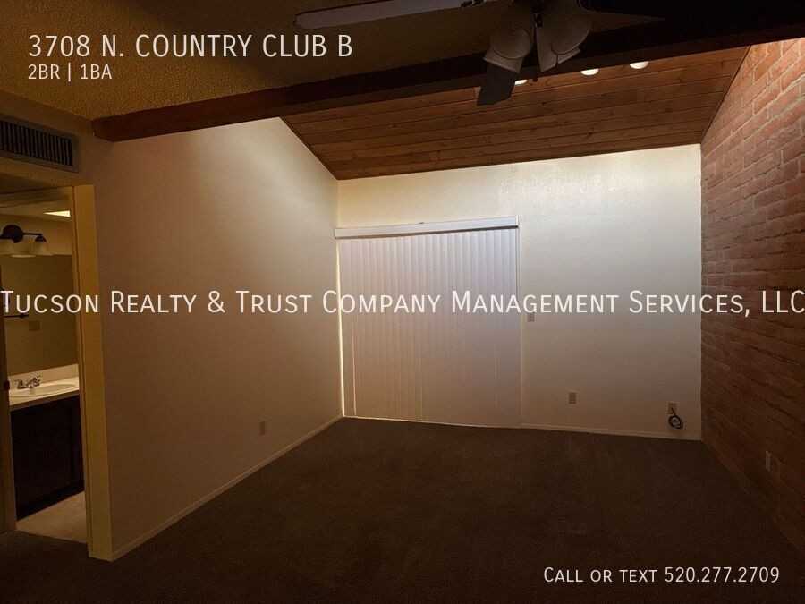 3708 N Country Club Rd - Photo 3 of 8