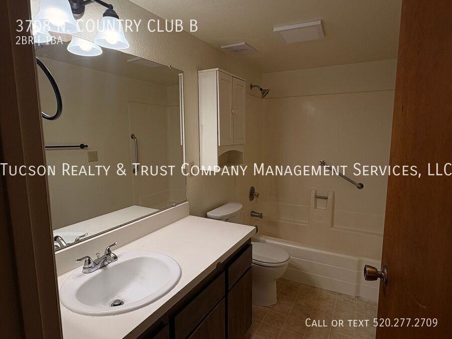3708 N Country Club Rd - Photo 4 of 8